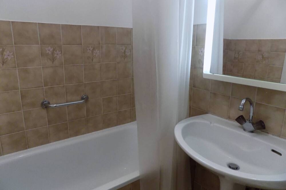 Photo of Bathroom in Saint-Georges-de-Didonne