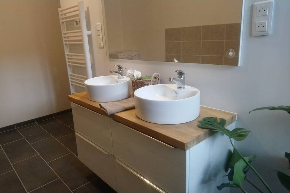 Photo of Bathroom in Bonnut