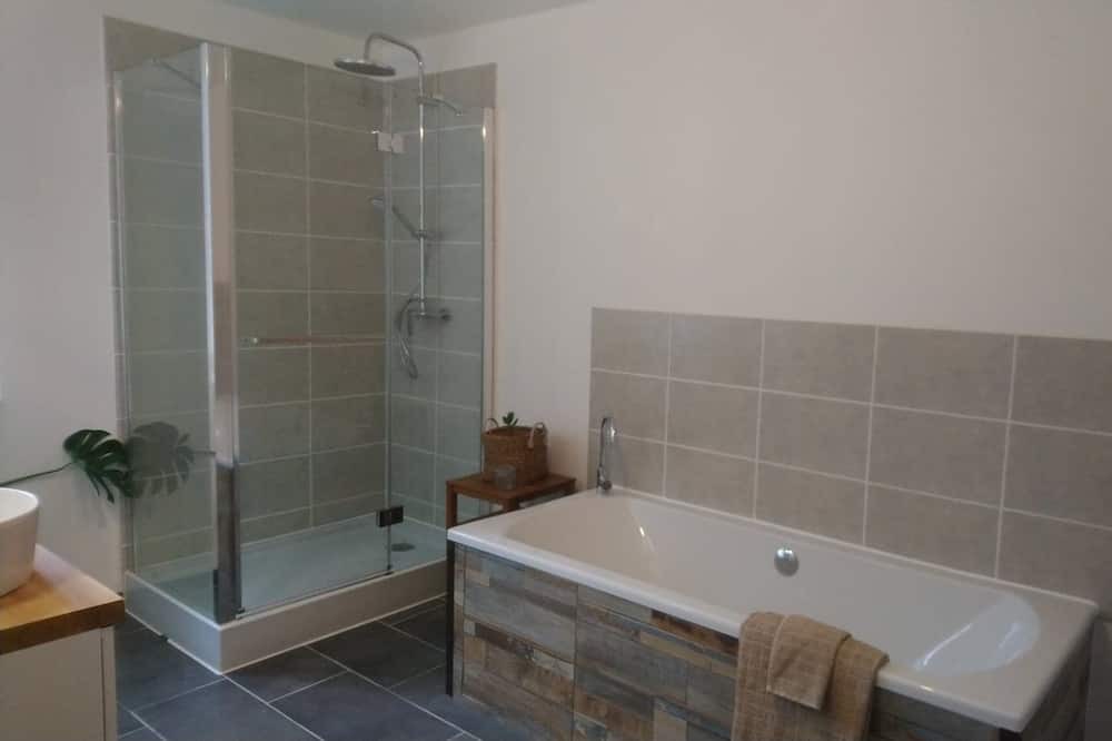 Photo of Bathroom in Bonnut