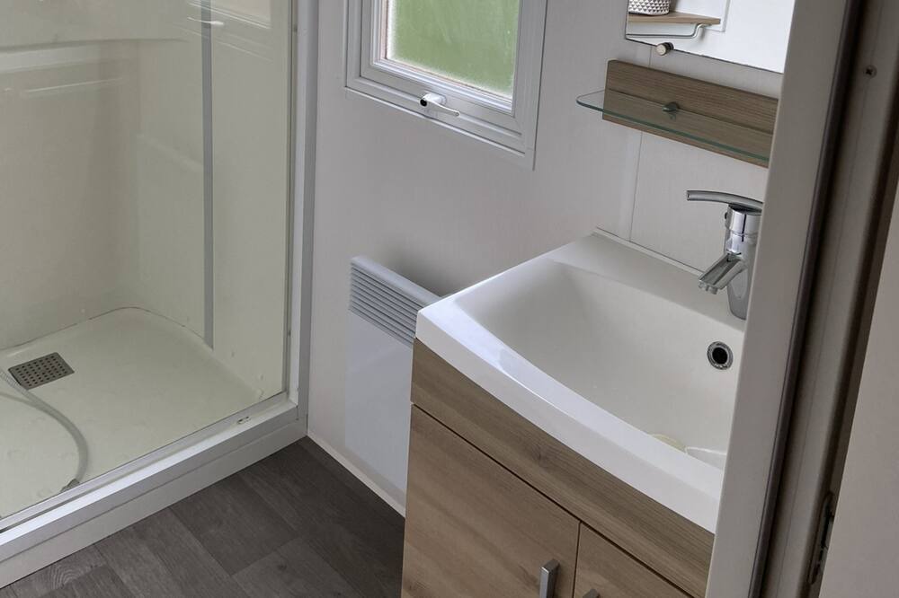 Photo of Bathroom in Les Mathes