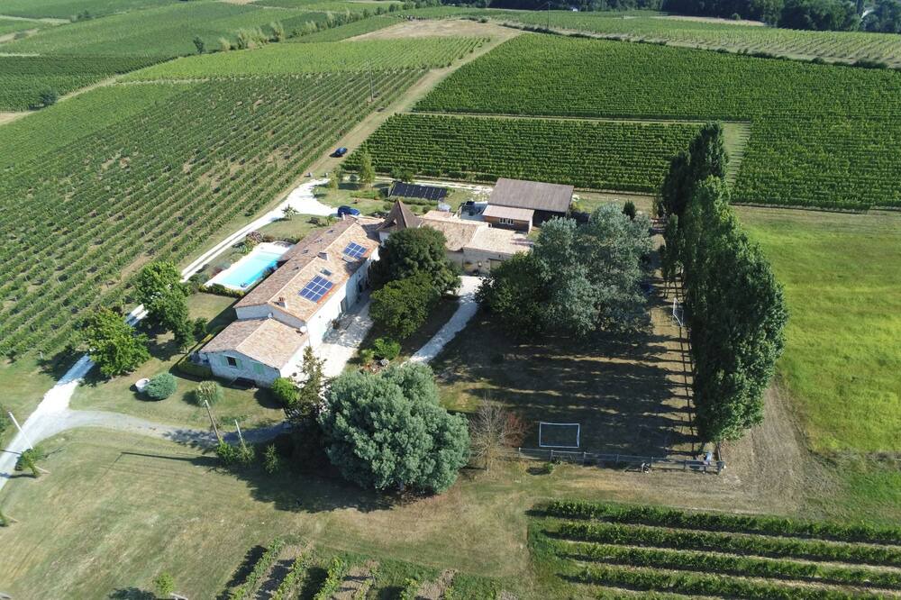 Photo of Outdoor in Les Leves-et-Thoumeyragues