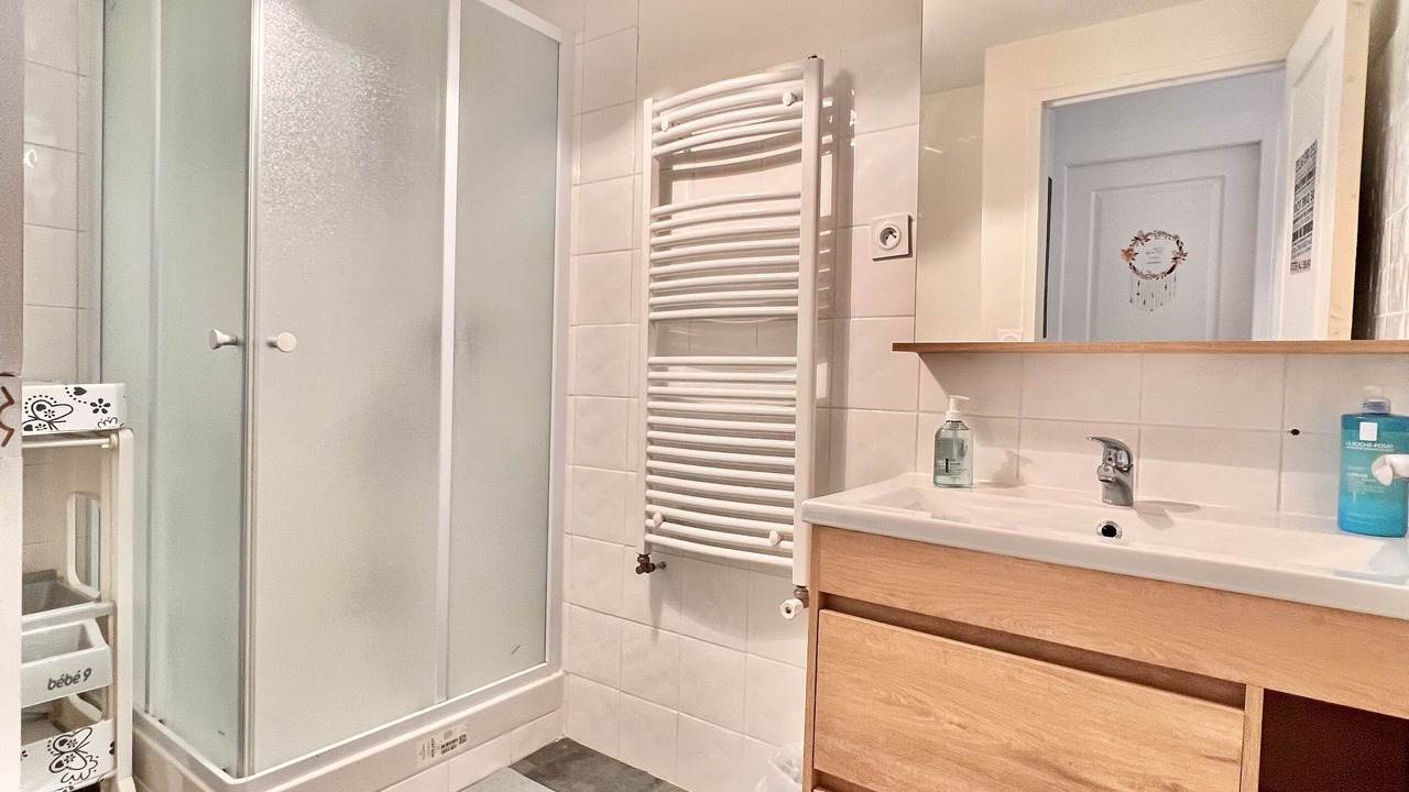 Photo of Bathroom in Ruelle-sur-Touvre