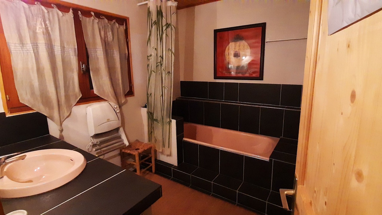 Photo of Bathroom in Arette