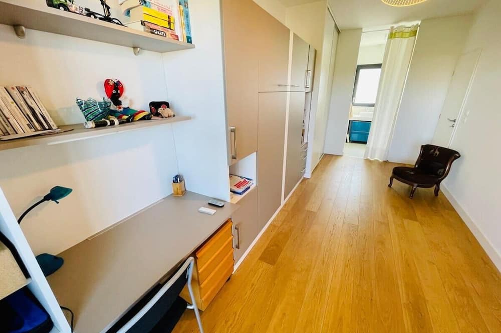 Photo of Bedroom in Bassins a Flot