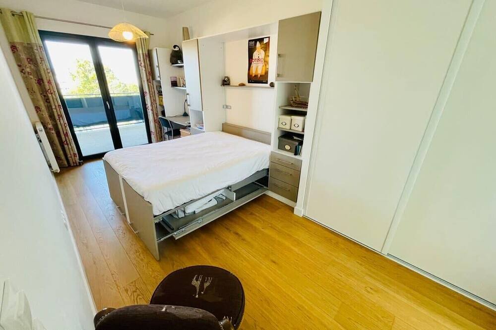 Photo of Bedroom in Bassins a Flot
