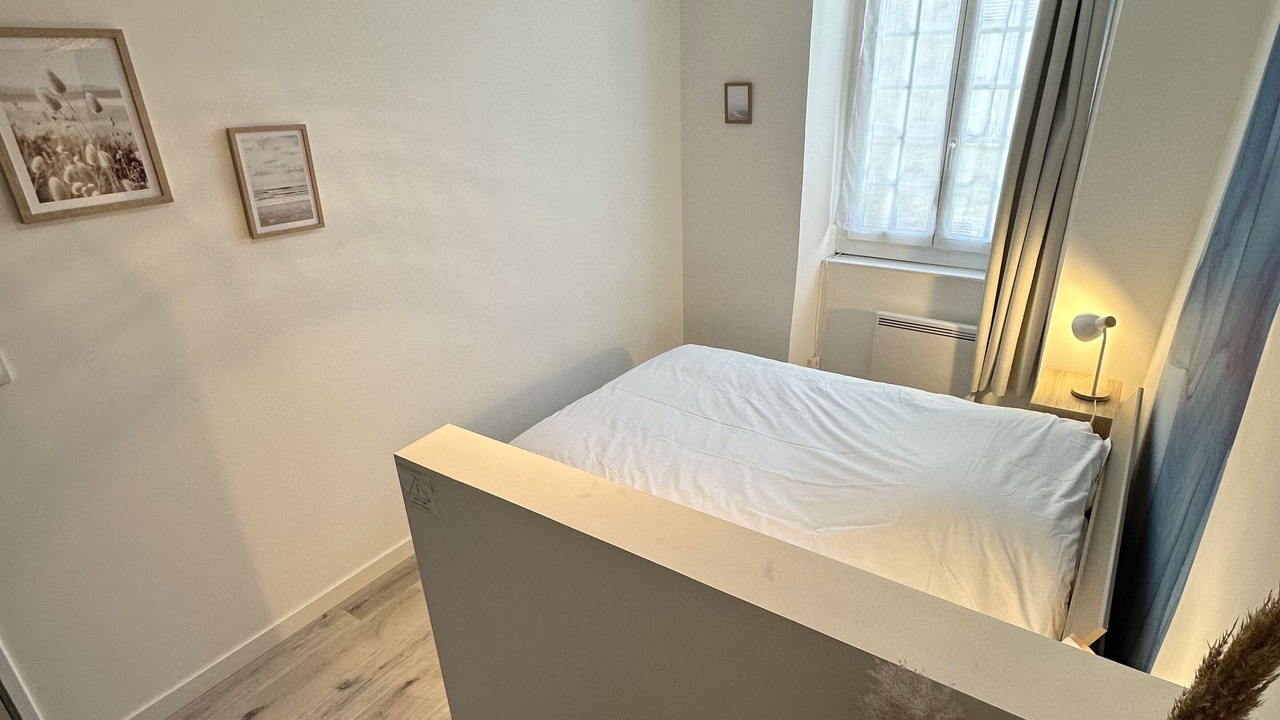 Photo of Bedroom in Nay