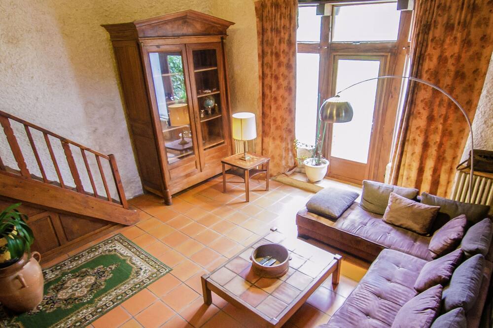 Photo of Livingroom in Bourgnac