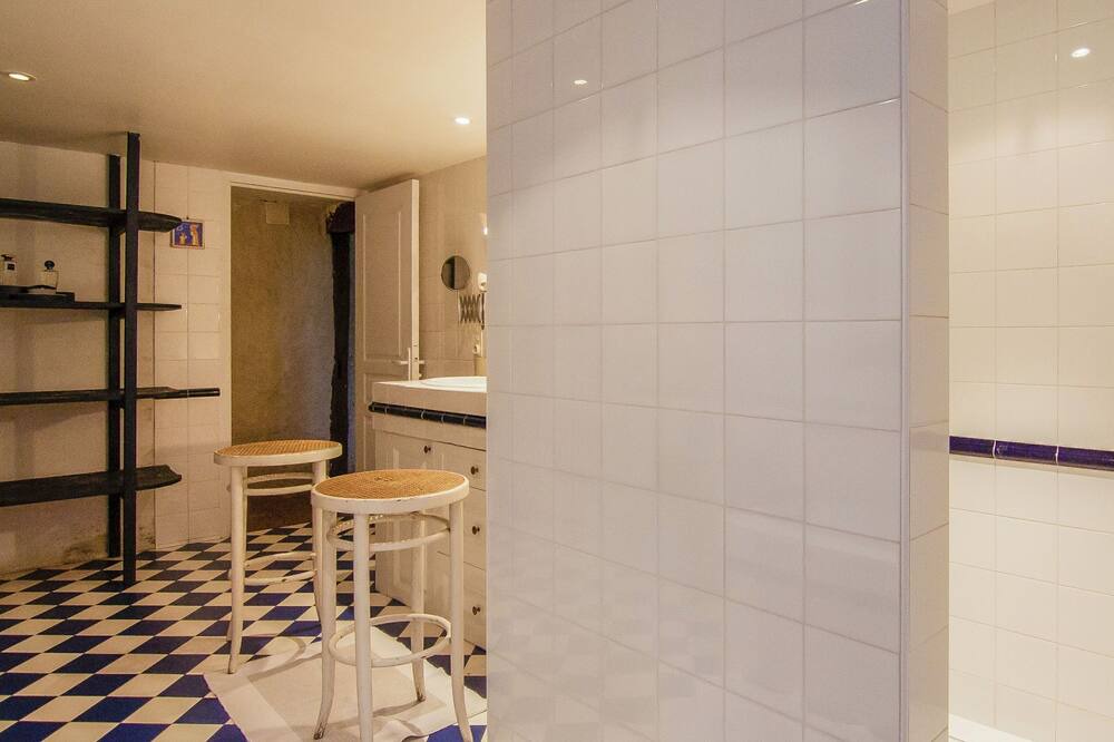 Photo of Bathroom in Bourgnac