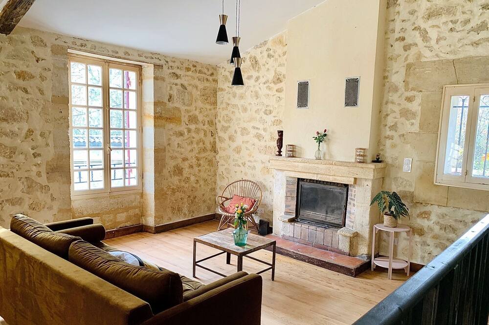 Photo of Livingroom in Paillet