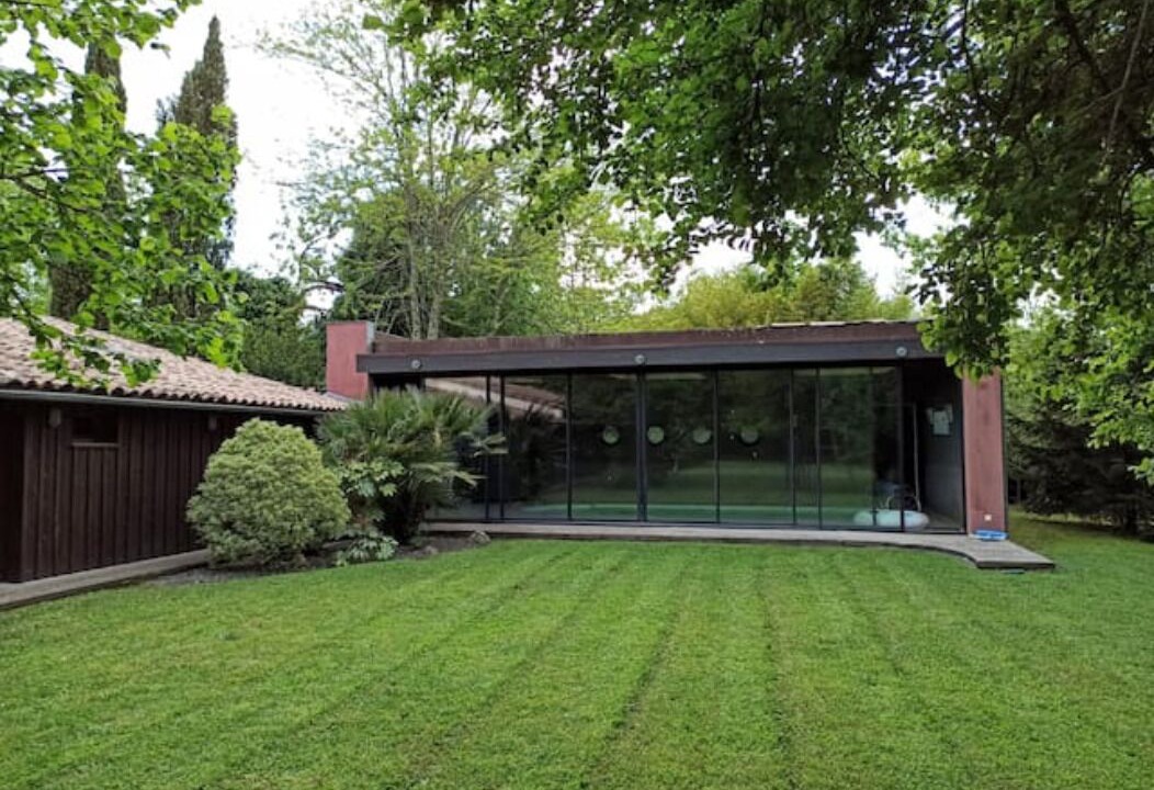 Photo of Outdoor in Saint-Medard-en-Jalles