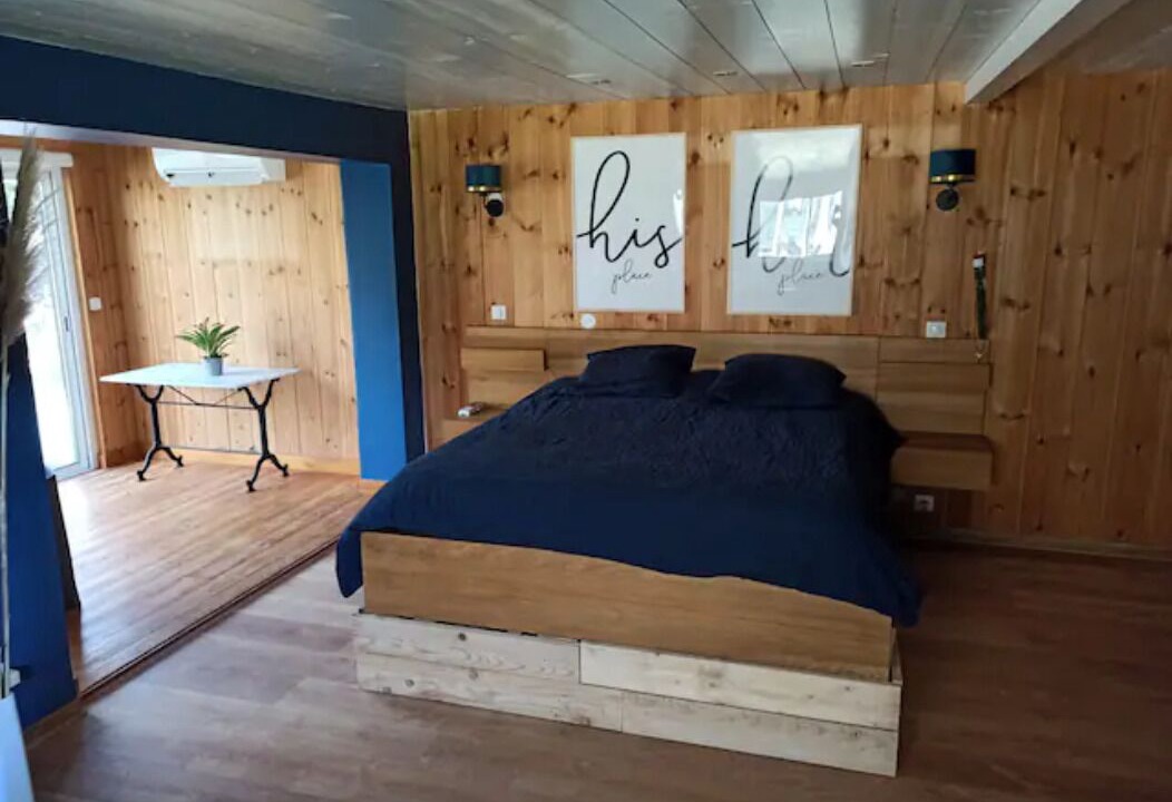Photo of Bedroom in Saint-Medard-en-Jalles