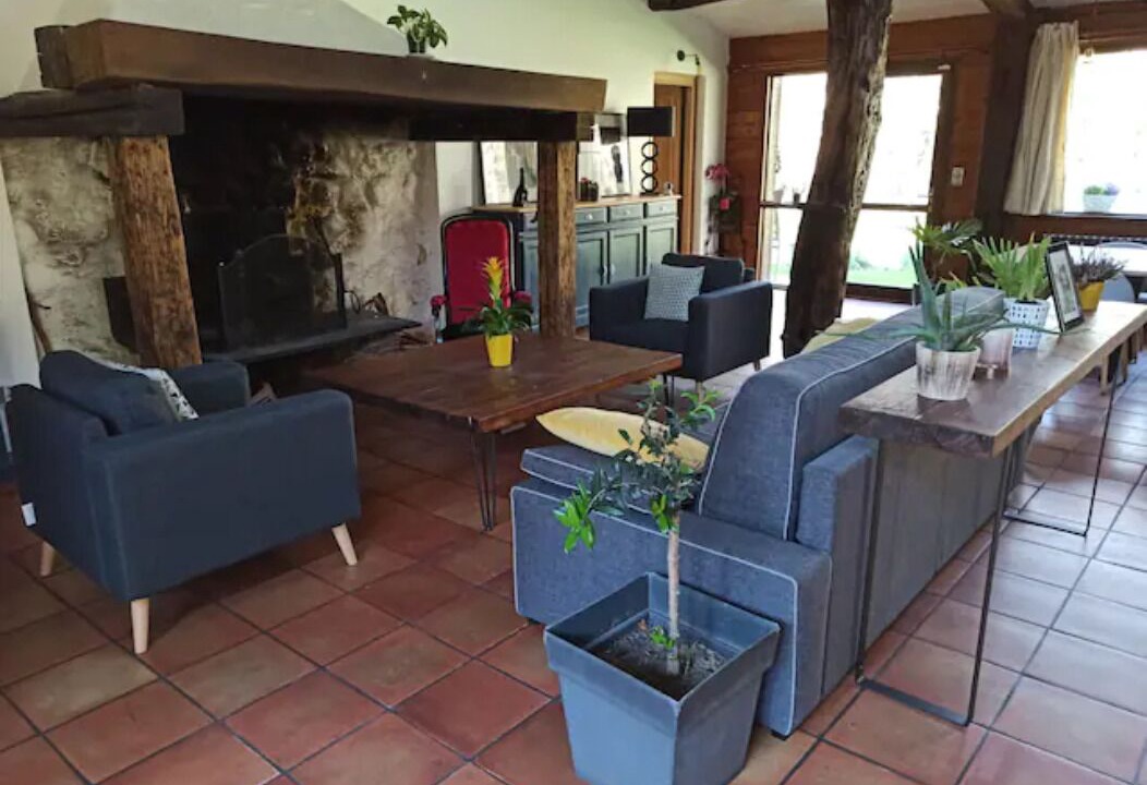 Photo of Livingroom in Saint-Medard-en-Jalles