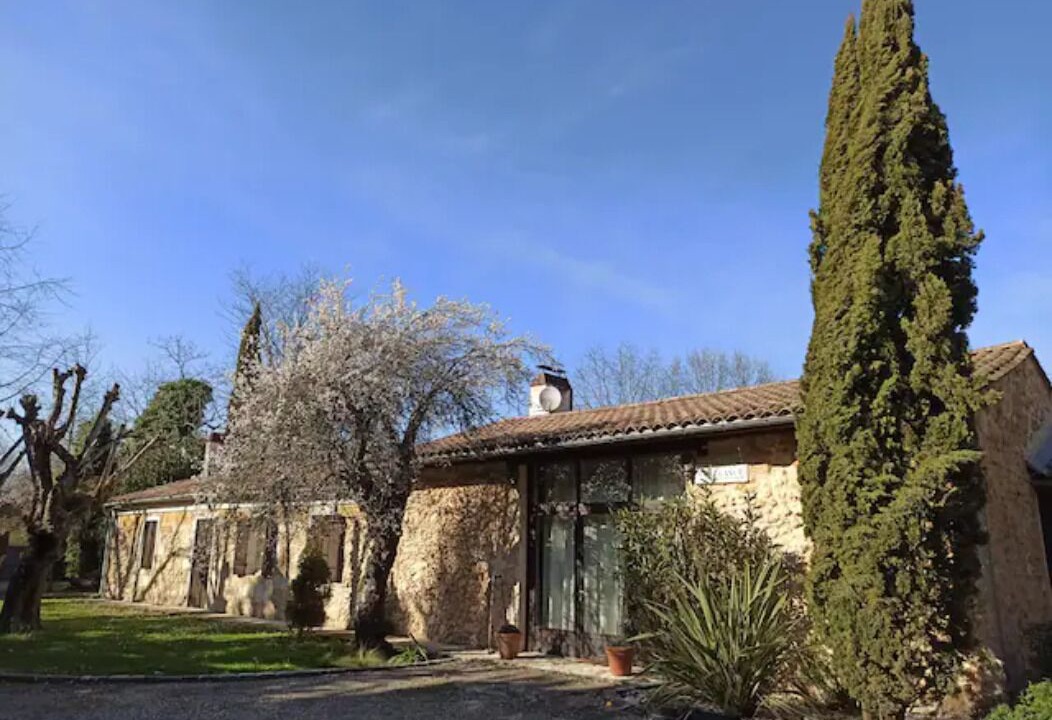 Photo of Outdoor in Saint-Medard-en-Jalles