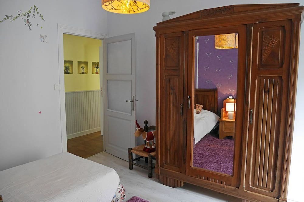 Photo of Bedroom in Saint-Martial-de-Valette