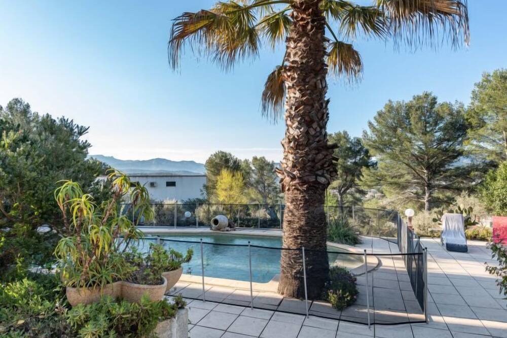Photo of Outdoor in La Bouilladisse