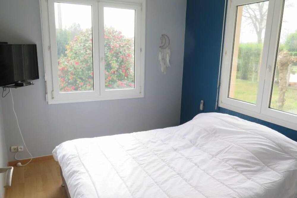 Photo of Bedroom in Queyrac