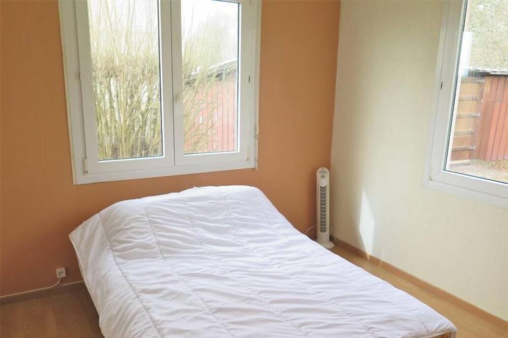 Photo of Bedroom in Queyrac