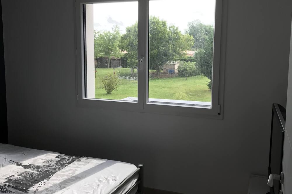 Photo of Bedroom in Saubrigues