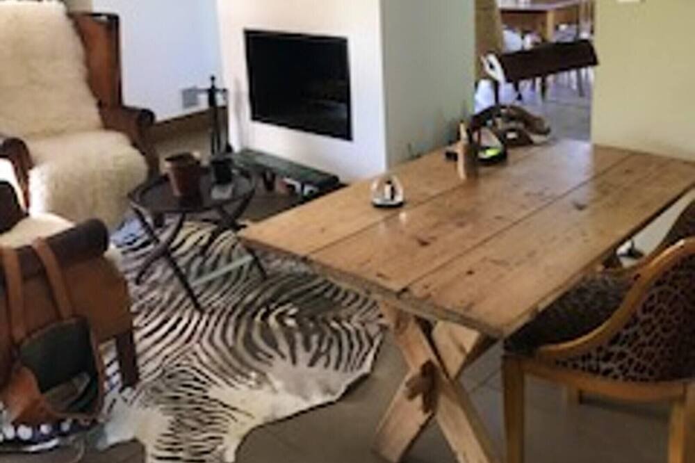 Photo of Livingroom in Arbonne