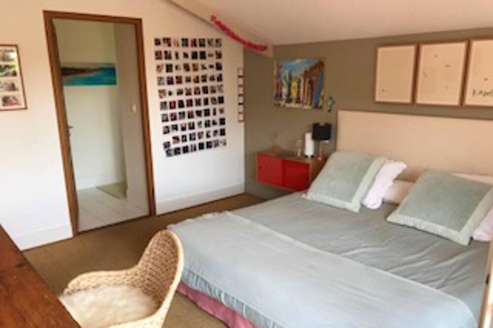 Photo of Livingroom in Arbonne