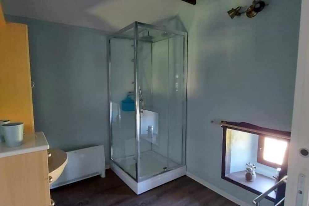 Photo of Bathroom in Yvrac-et-Malleyrand