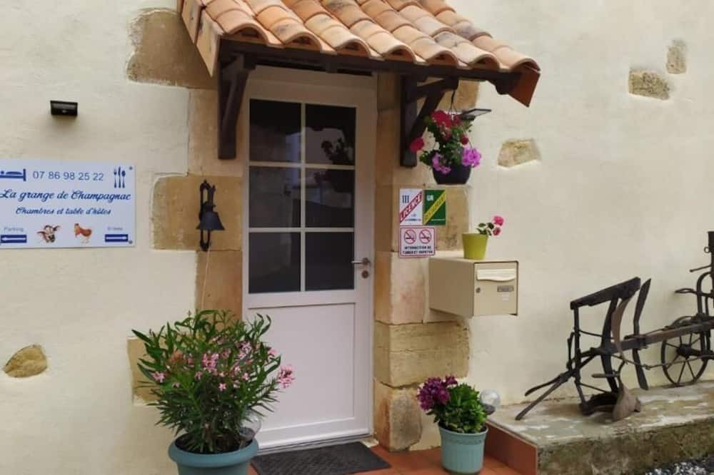 Photo of Outdoor in Yvrac-et-Malleyrand