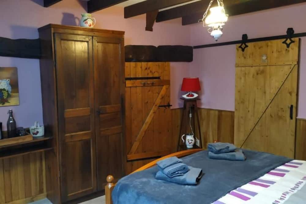 Photo of Bedroom in Yvrac-et-Malleyrand