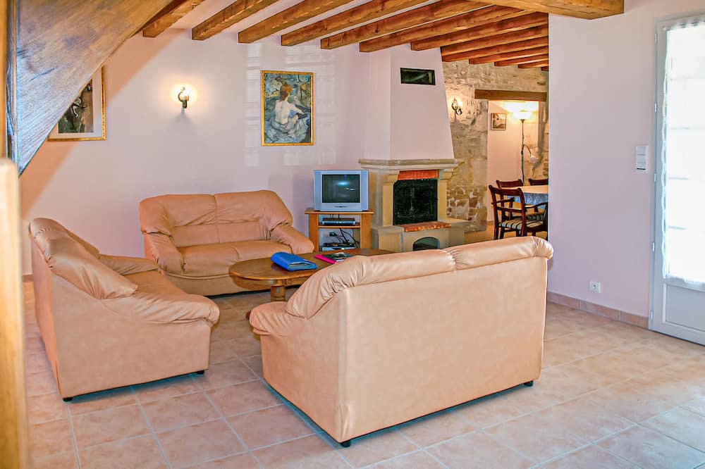 Photo of Bedroom in Saint-Hilaire-de-Villefranche