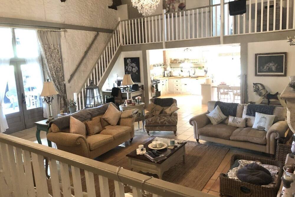 Photo of Livingroom in Monflanquin
