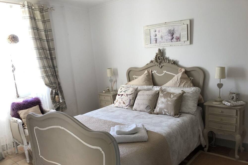 Photo of Bedroom in Monflanquin