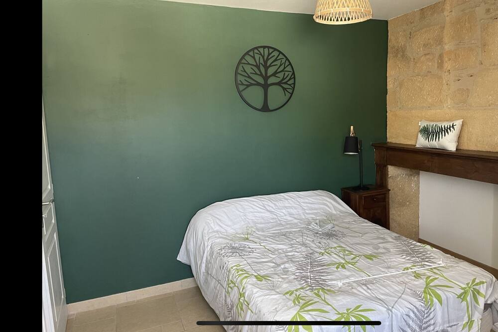 Photo of Bedroom in Marquay