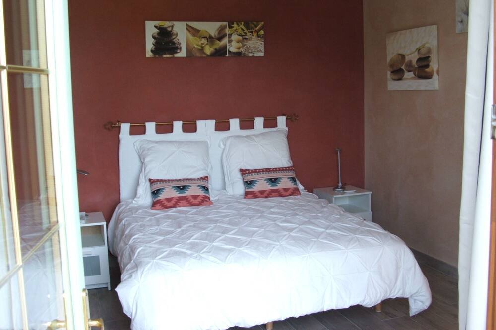 Photo of Bedroom in Les Leches