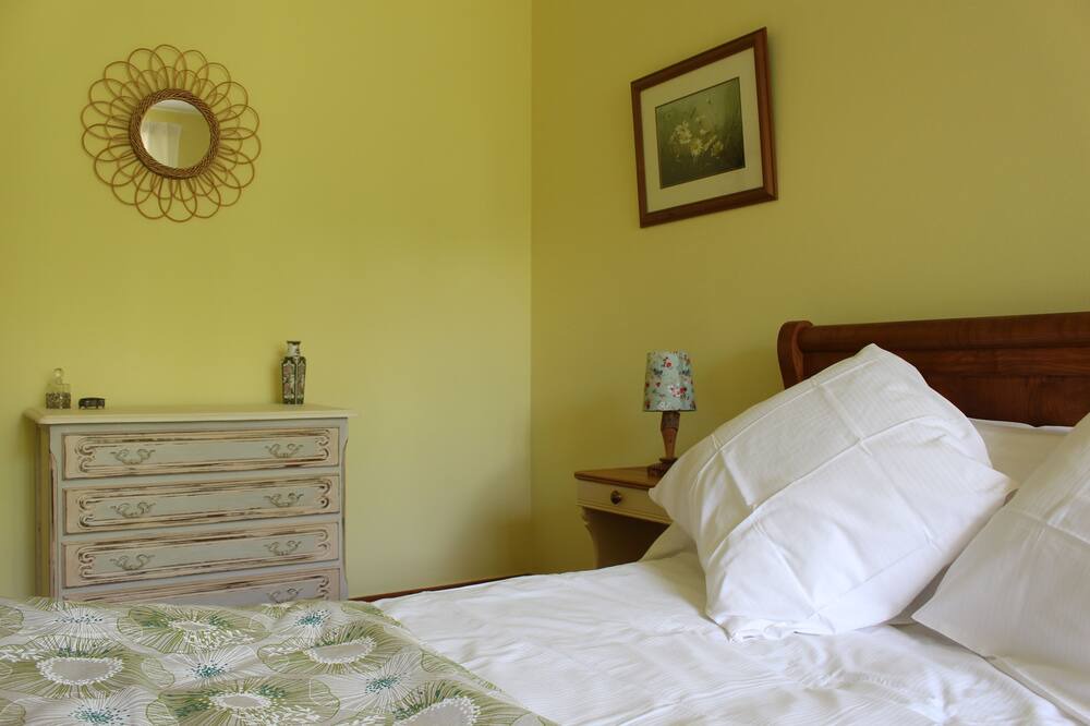 Photo of Bedroom in Tillou