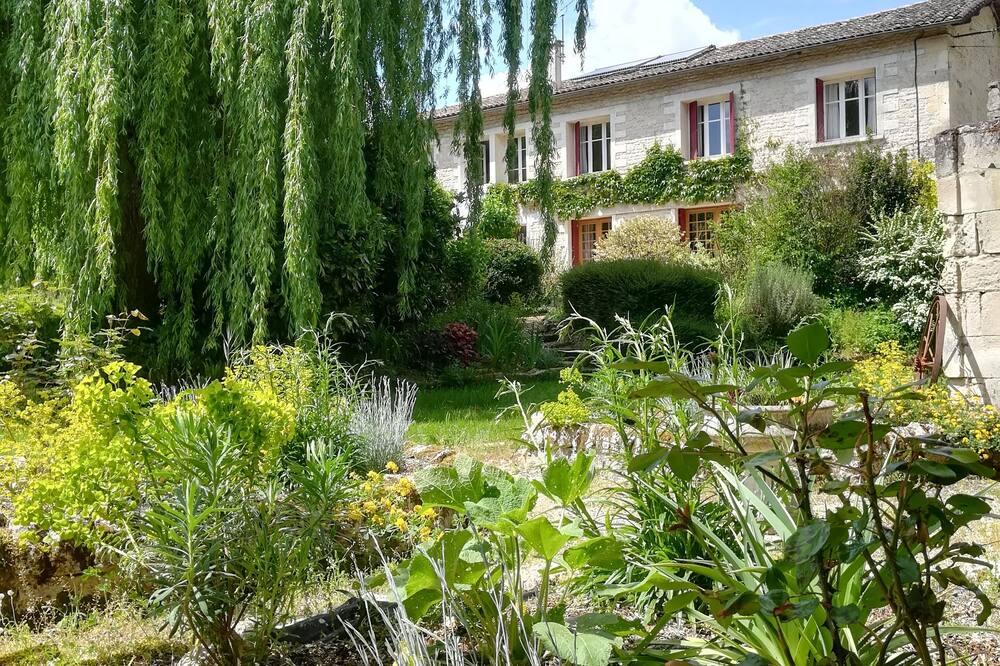 Photo of Outdoor in Tillou