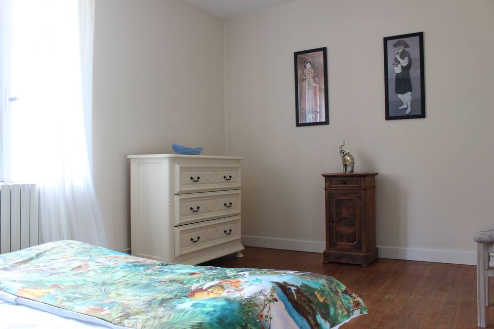 Photo of Bedroom in Tillou