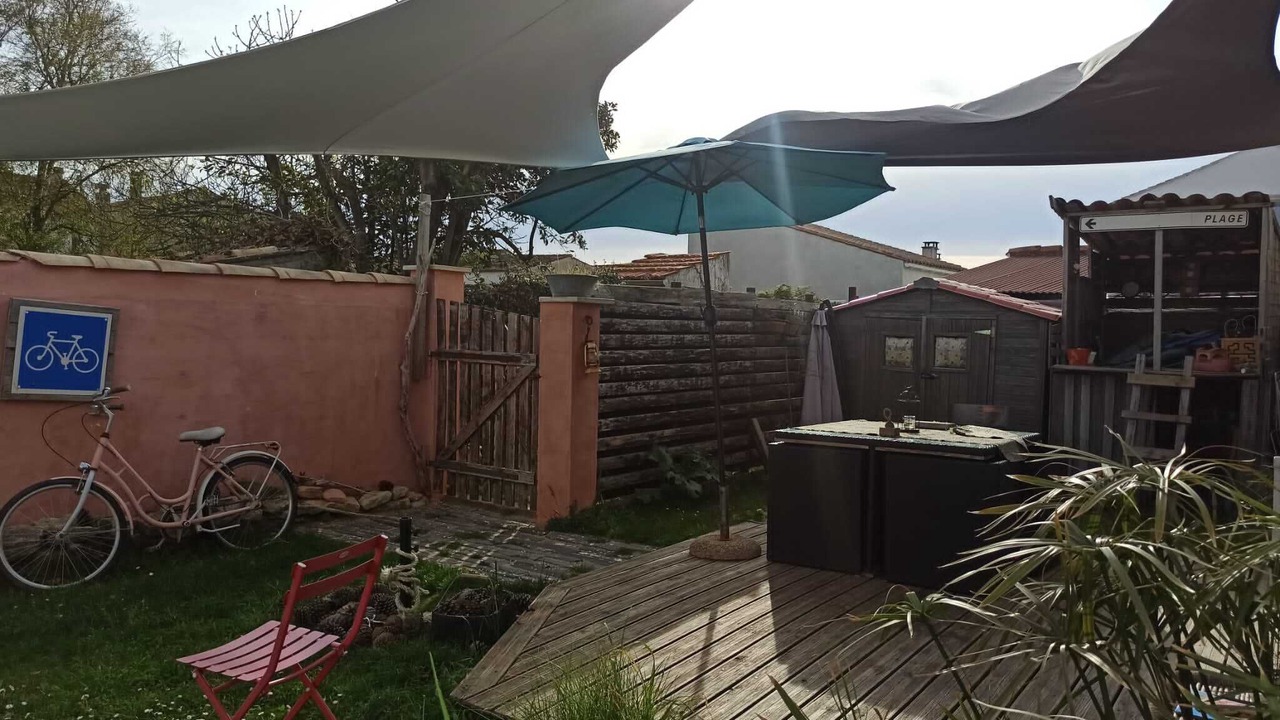 Photo of Patio Balcony in Le Grand-Village-Plage
