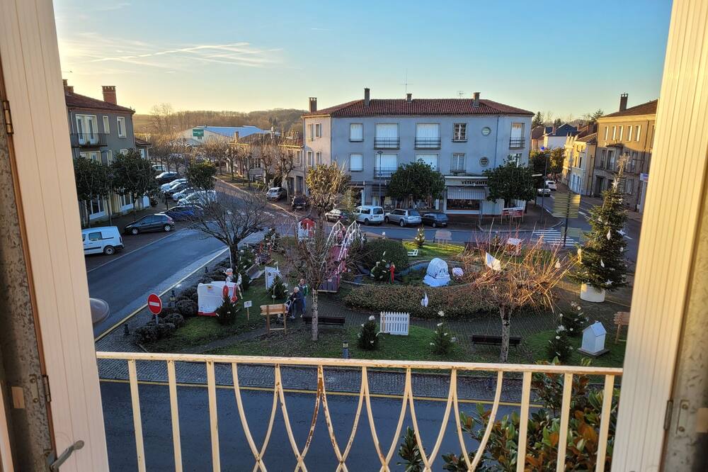 Photo of Patio Balcony in Chabanais
