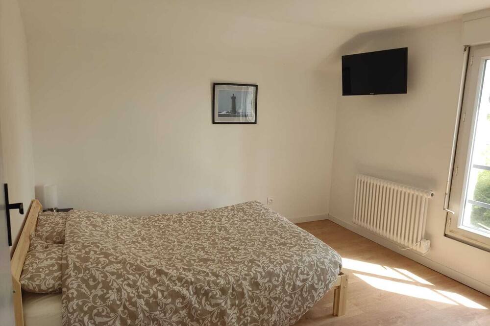 Photo of Bedroom in Braud-et-Saint-Louis