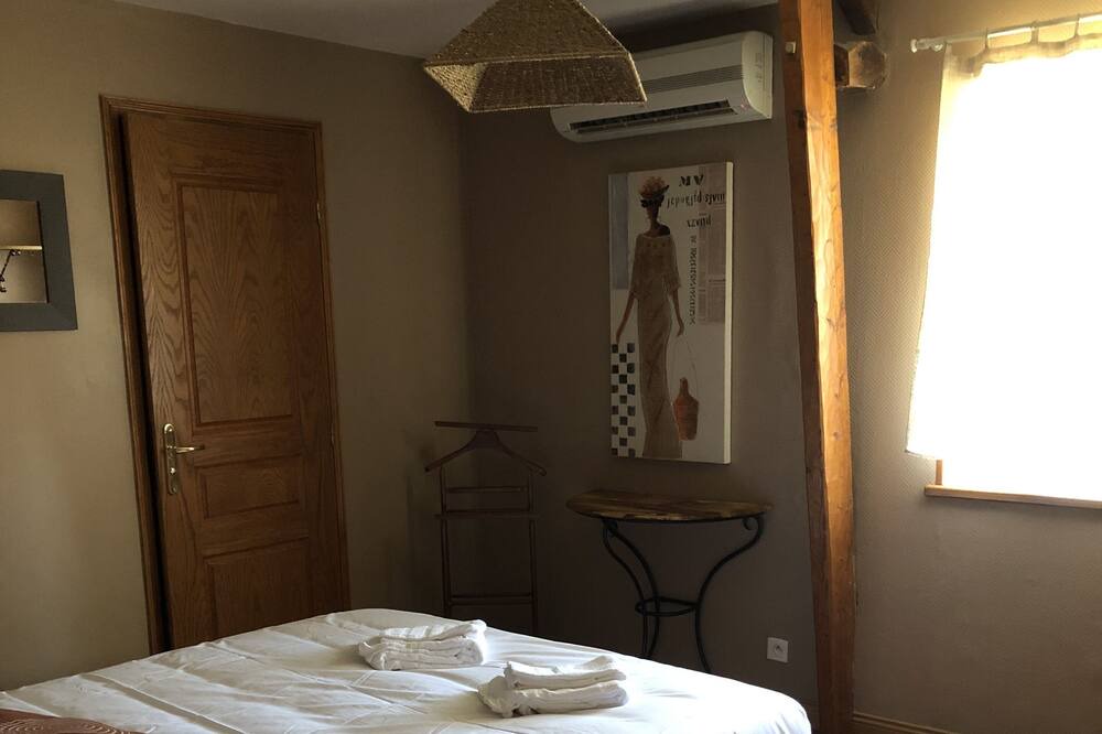 Photo of Bedroom in Borreze