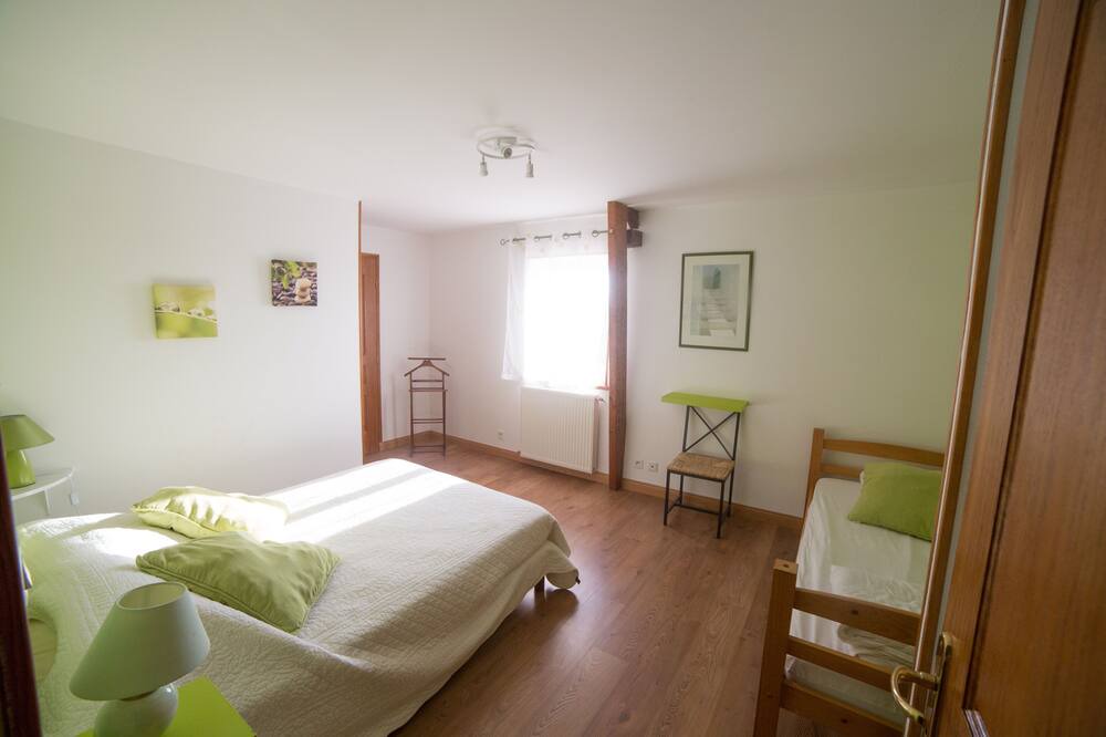 Photo of Bedroom in Borreze