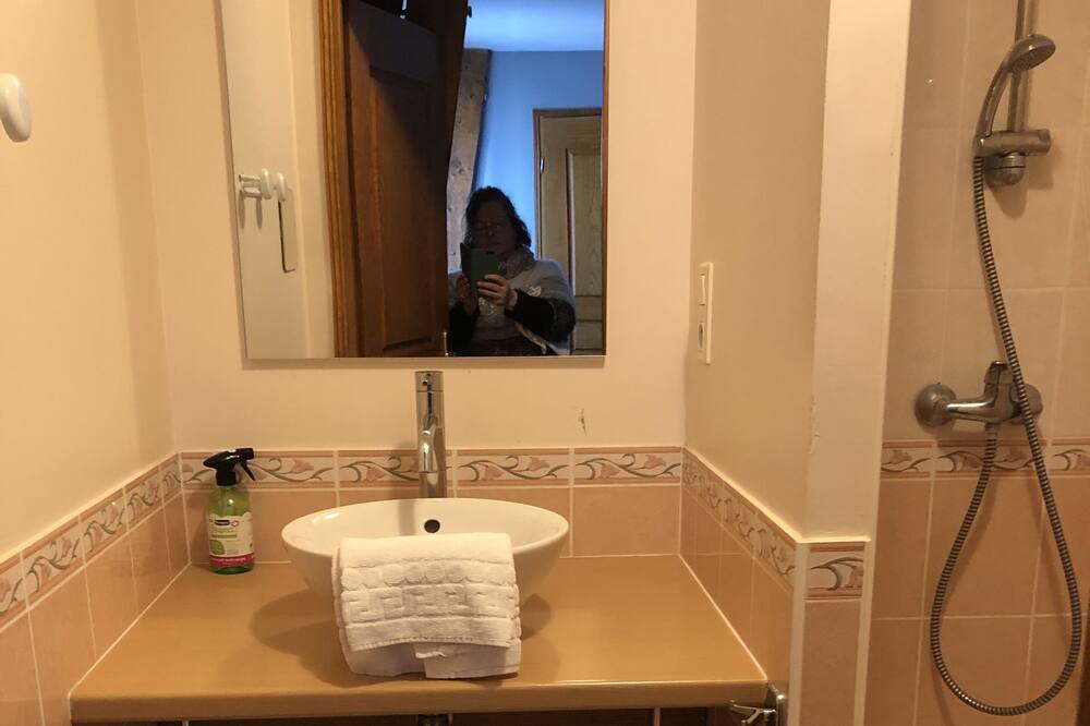 Photo of Bathroom in Borreze
