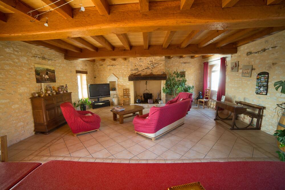 Photo of Livingroom in Borreze