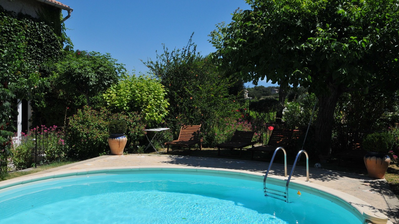 Photo of Outdoor in Orange