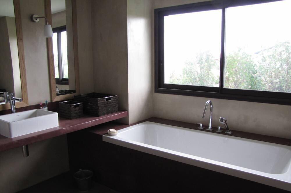 Photo of Bathroom in Arcangues