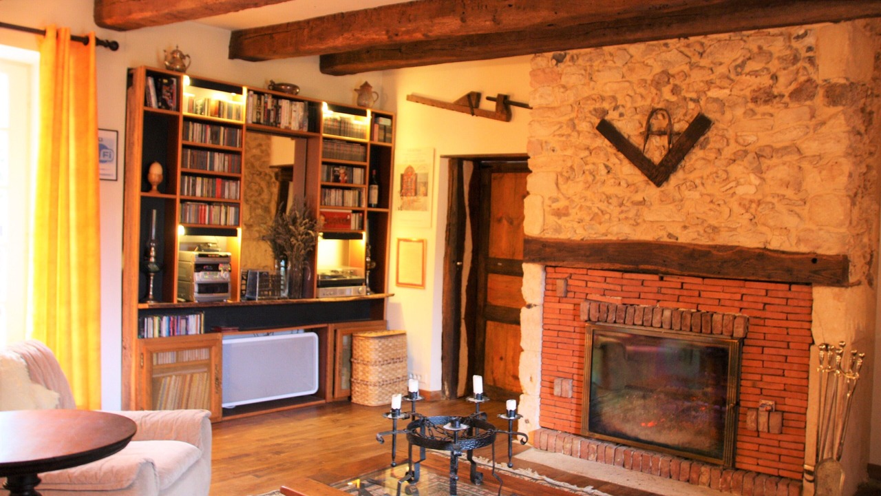 Photo of Livingroom in Saint-Geyrac