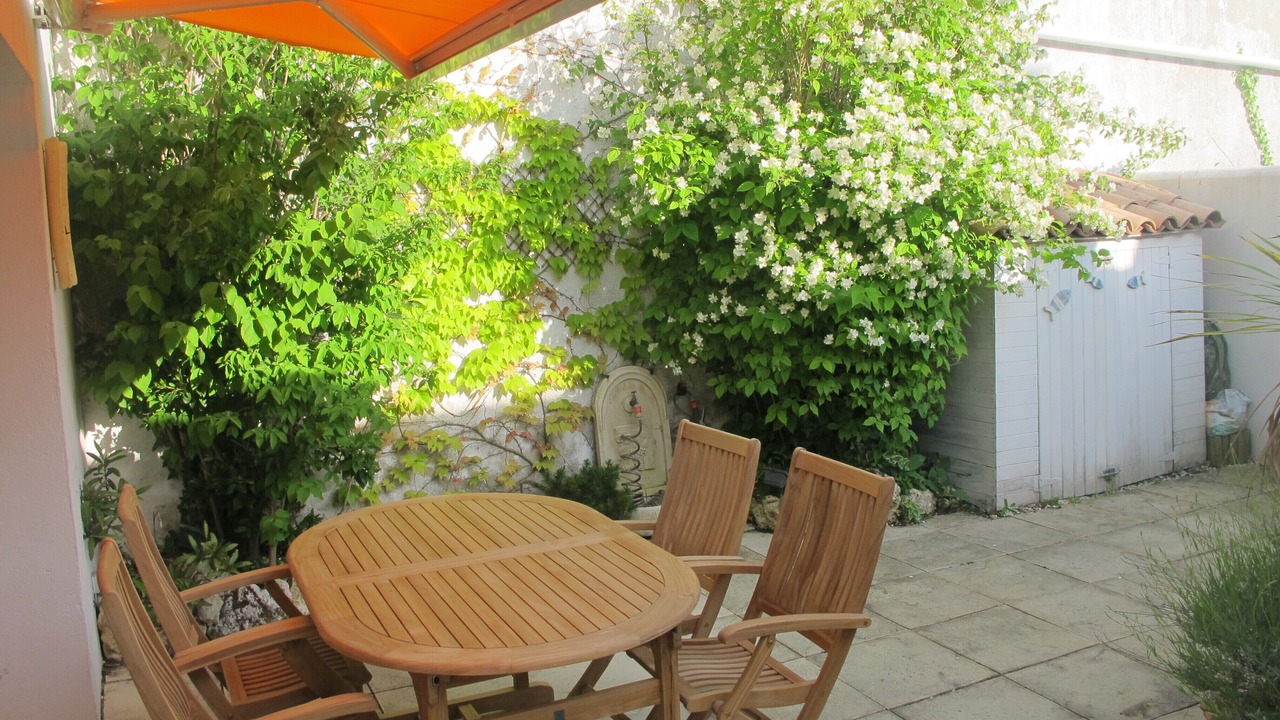 Photo of Outdoor in Domino