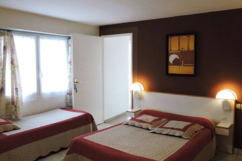 Photo of Bedroom in Chabournay