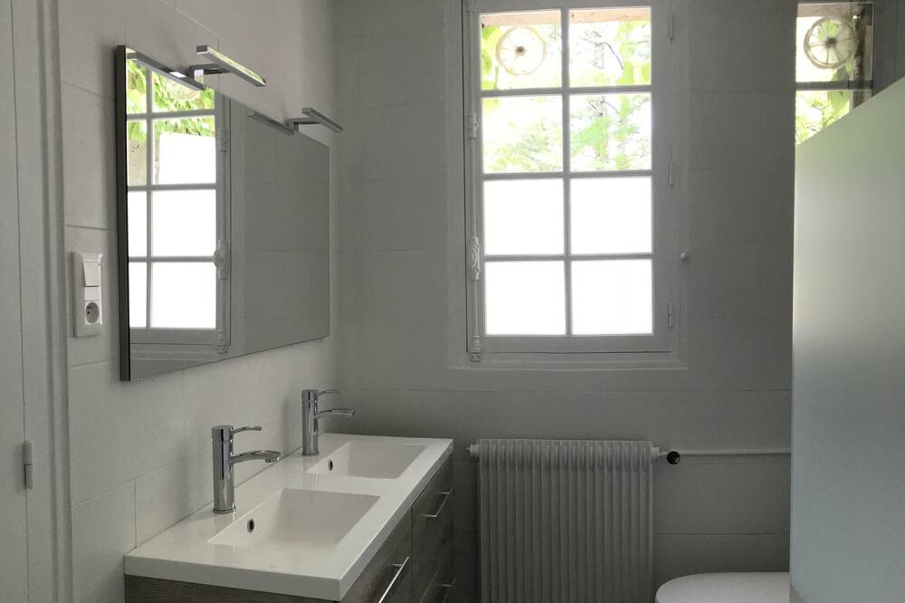 Photo of Bathroom in La Riviere