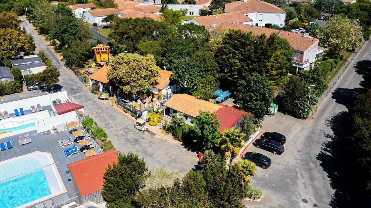 Photo of Outdoor in LHoumeau