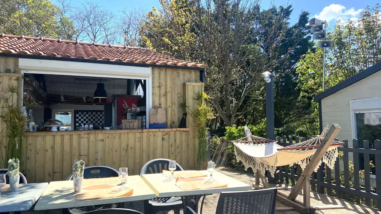 Photo of Outdoor in LHoumeau